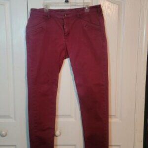 5.11 Tactical Women’s Jeans Burgundy 8-Pocket Size 16L – Like New